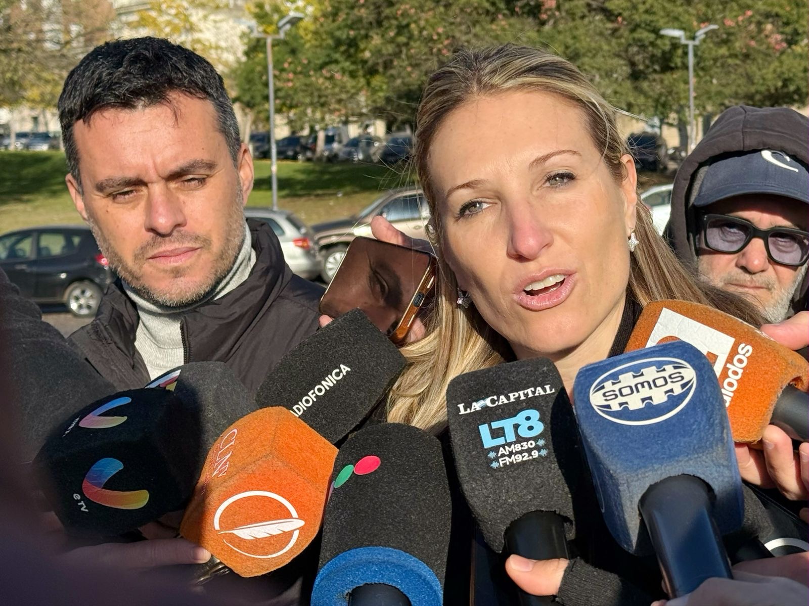 Virginia Coudannes y Federico Valentini en la presentación del Día de la Bandera en Rosario