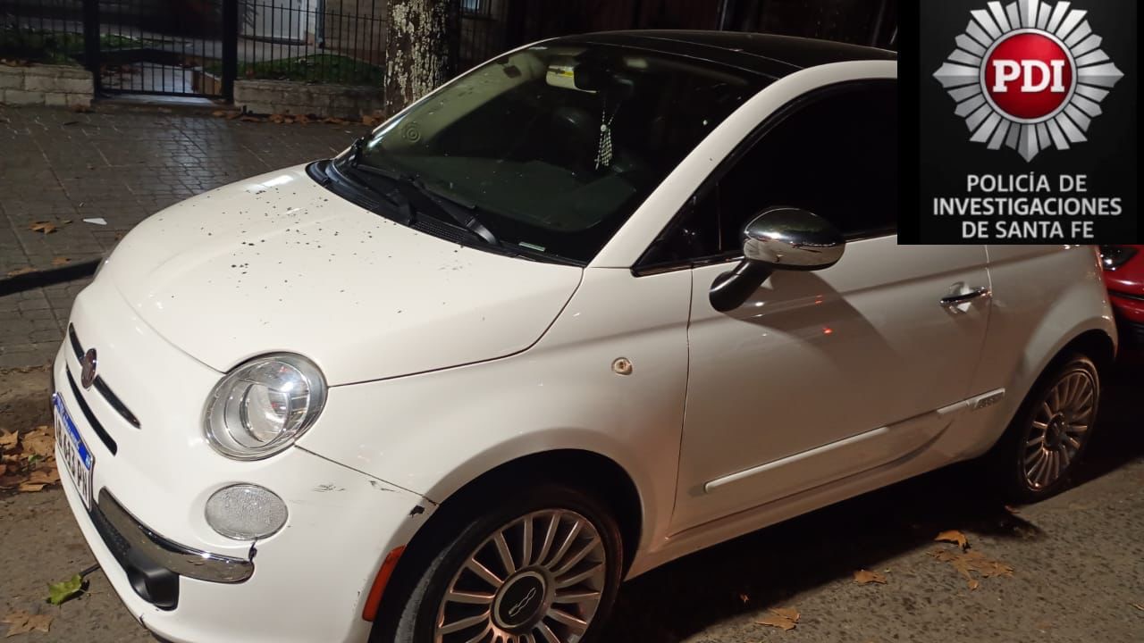 Fiat 500 blanco secuestrado a la Banda de los Tucumanos en Rosario