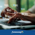 Fibra óptica en Funes: manos en una laptop con íconos de redes sociales y el logo de Funescoop