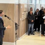 Pullaro inauguró el Hospital SAMCo de Funes: "En el momento más duro de la economía, cuando otros cortaban la obra pública para pagar salarios, en Santa Fe la multiplicamos" Pullaro durante el acto de inauguración del Hospital SAMCo Eva Perón