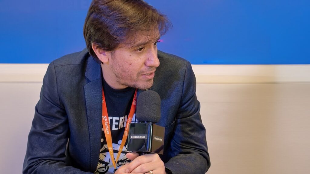 Jairo Straccia en una entrevista con Estacionline