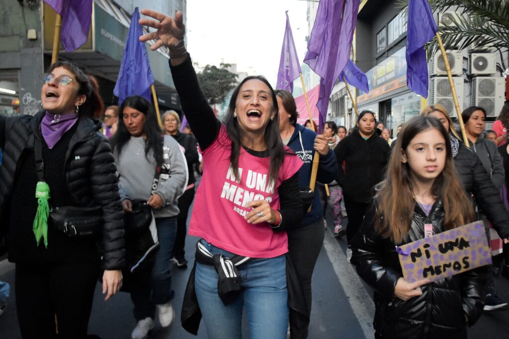 Majo Poncino concejala Ni Una Menos Rosario marcha