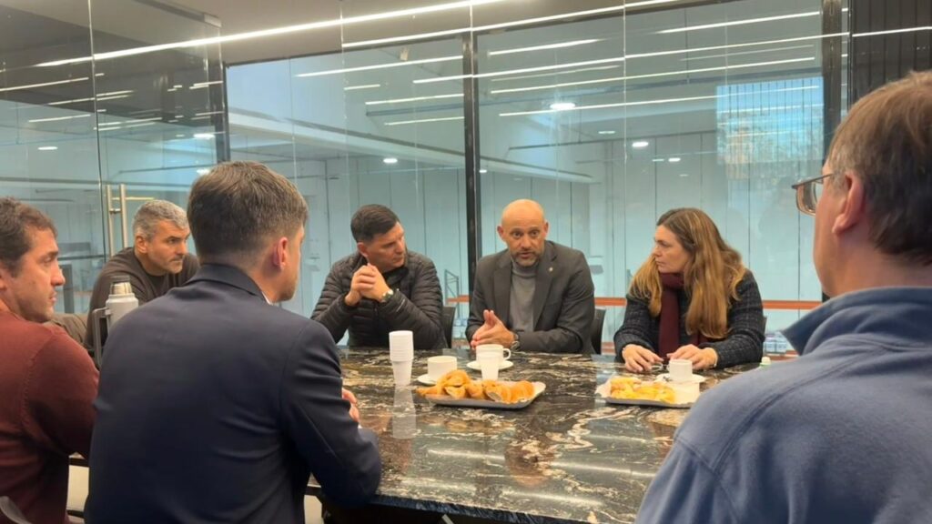 Reunión por el desarrollo productivo de Roldán con autoridades e industriales