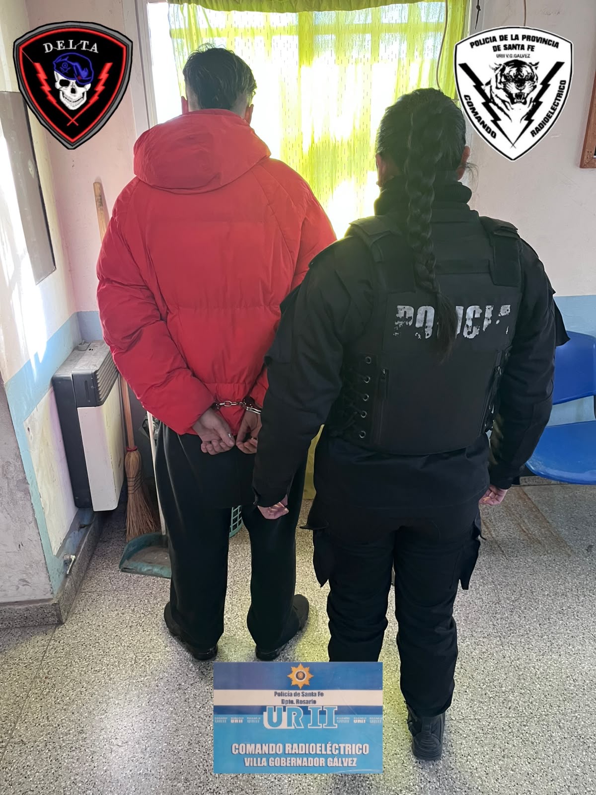Aprehensión durante el operativo policial en Villa Gobernador Gálvez