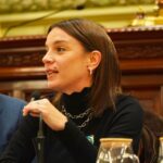 “En Rosario ningún salario llega a fin de mes”: el costo de vida superó los $2 millones en junio La diputada provincial Lucila De Ponti durante una sesión