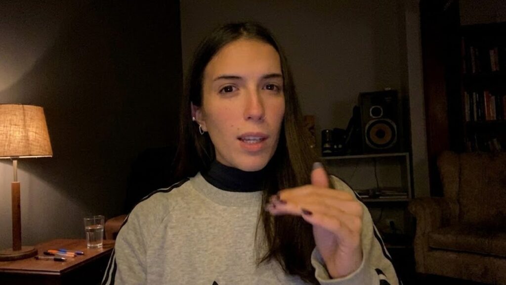 Lucía Abaca, autora del video viral que propone rebautizar el Parque España de Rosario