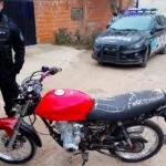 Motocicleta secuestrada por la Policía de Santa Fe en un procedimiento en Villa Gobernador Gálvez