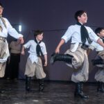 Exitoso primer Encuentro de Danzas “Timbúes Baila” en el Club Sarmiento Jóvenes bailarines de folclore durante el primer Encuentro de Danzas Timbúes Baila, en el Club Sarmiento